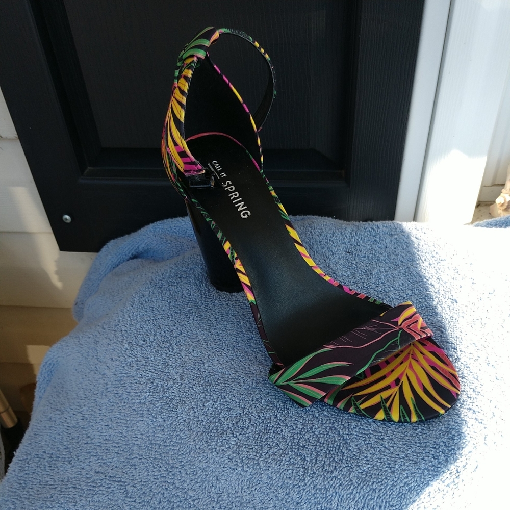 👠👠 Open Toe Pumps with Ankle Strap